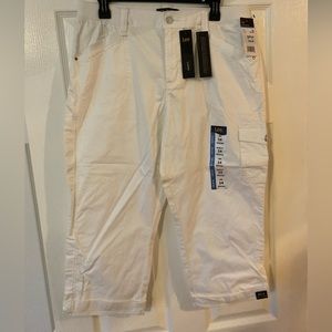 Lee Capri pants- Size 14